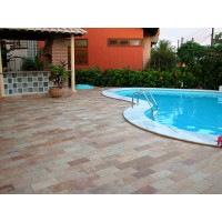 PISCINA PEDRA ITACOLOMI